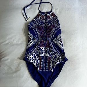 One piece swim suit